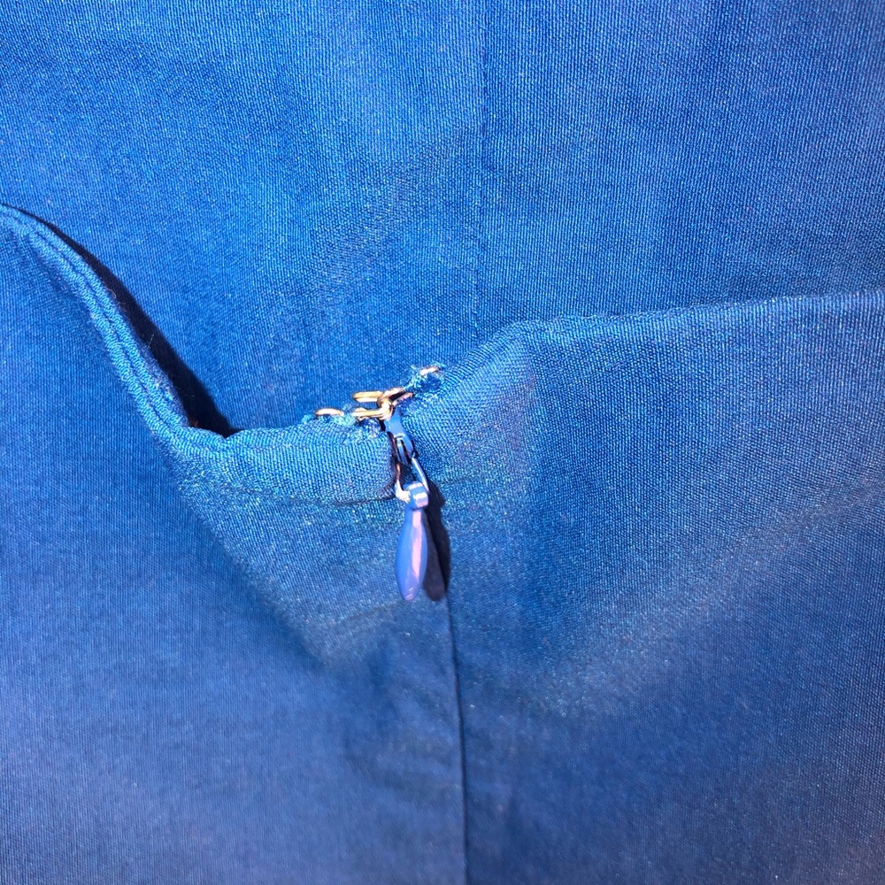 Express Wiggle Dress - Picture 7 of 8